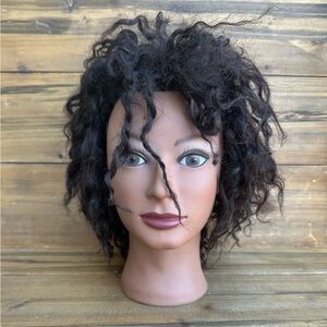 female mannequin head